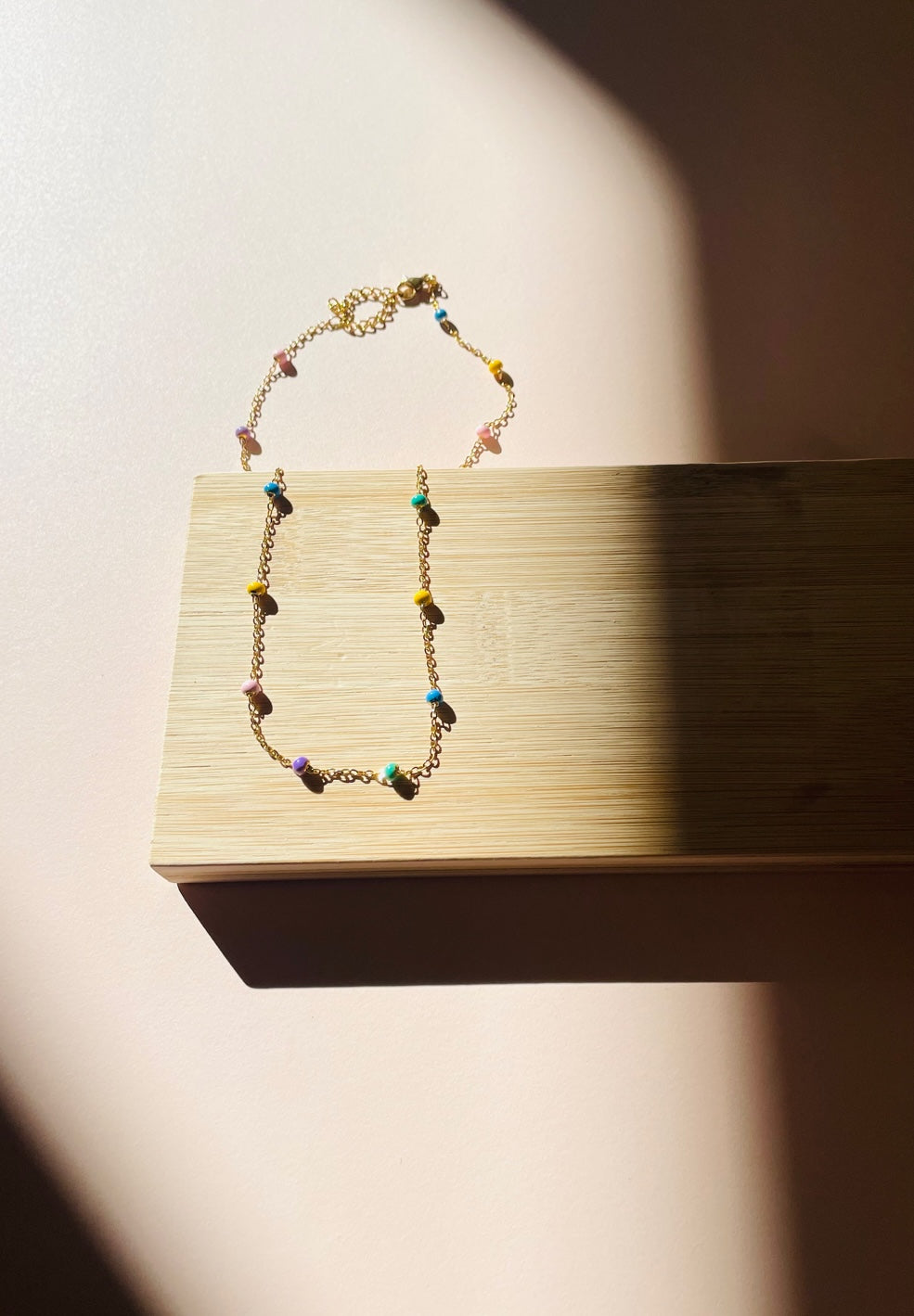 Kette bunte Perlen