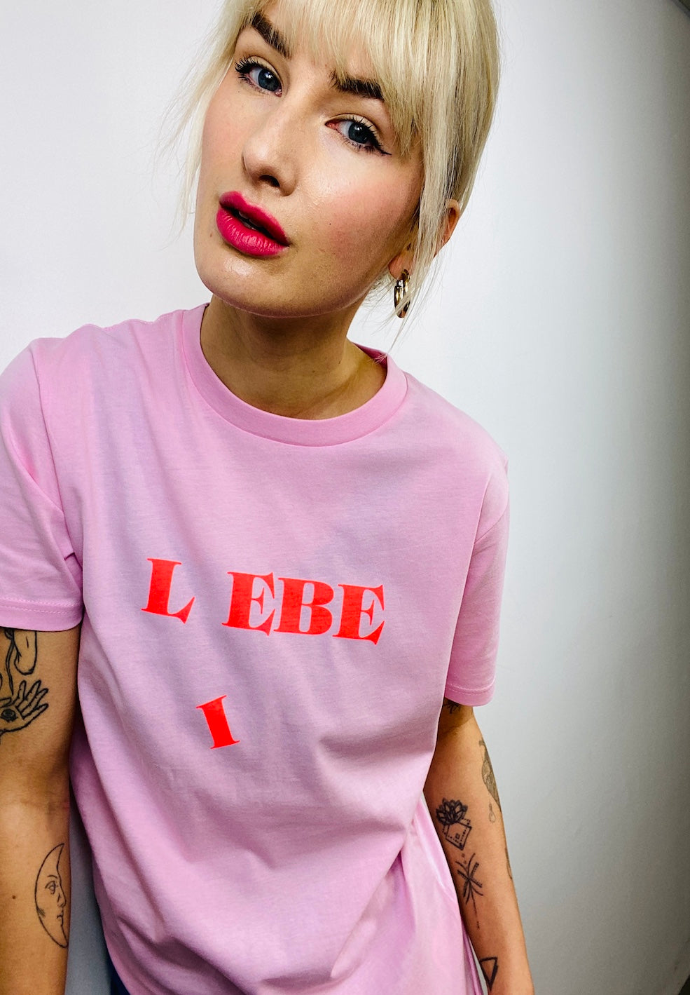 ikim-shirt-rosa-liebe-lebe-handbedruckt