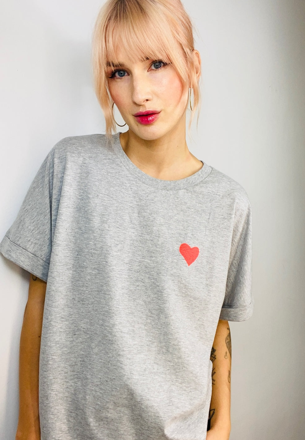 ikim-shirt-grau-herz-handbruckt