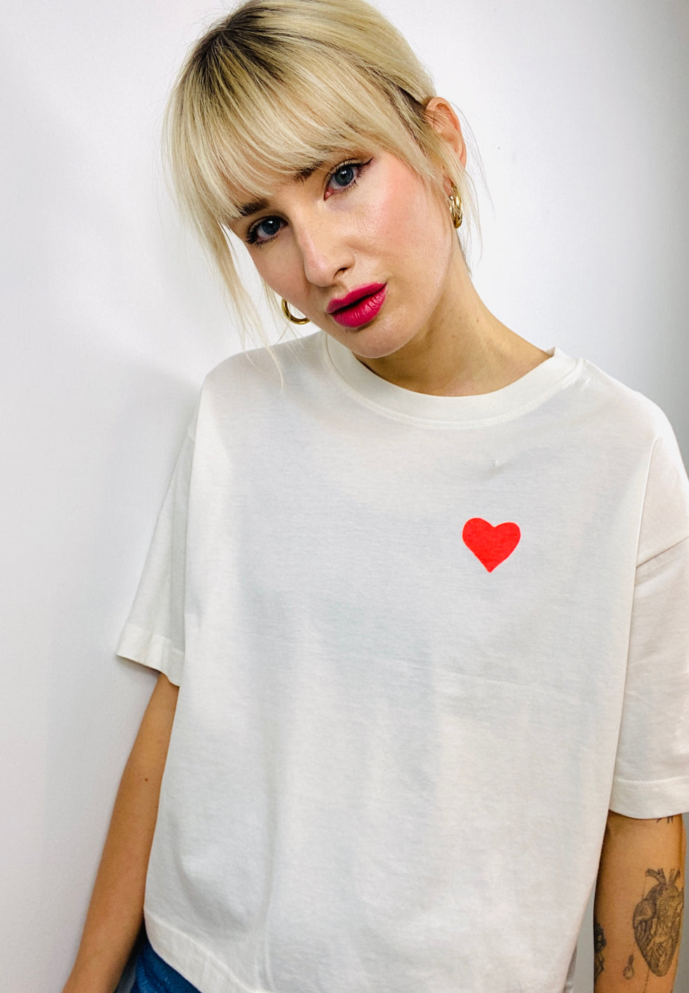 ikim-shirt-weiss-herz-handbedruckt-relaxed-fit