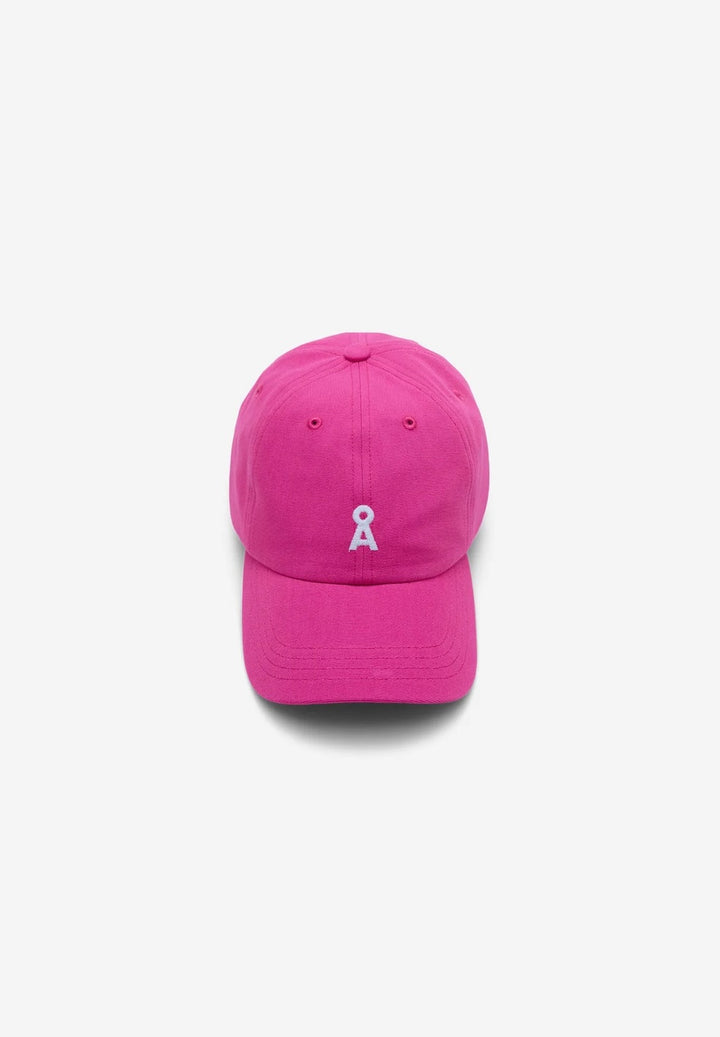 Yenaas Bold Cap