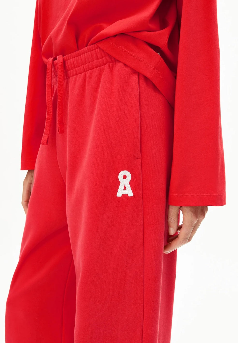 Iconic A Ivaara Sweathose