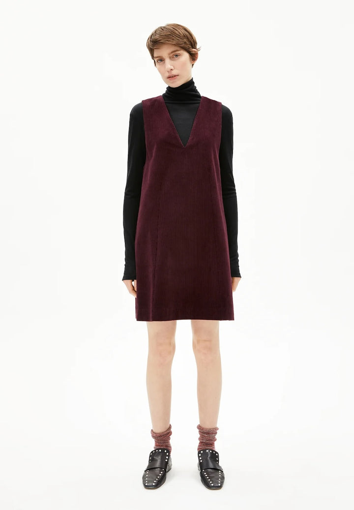 armedangels-cord-kleid-cranberry-02