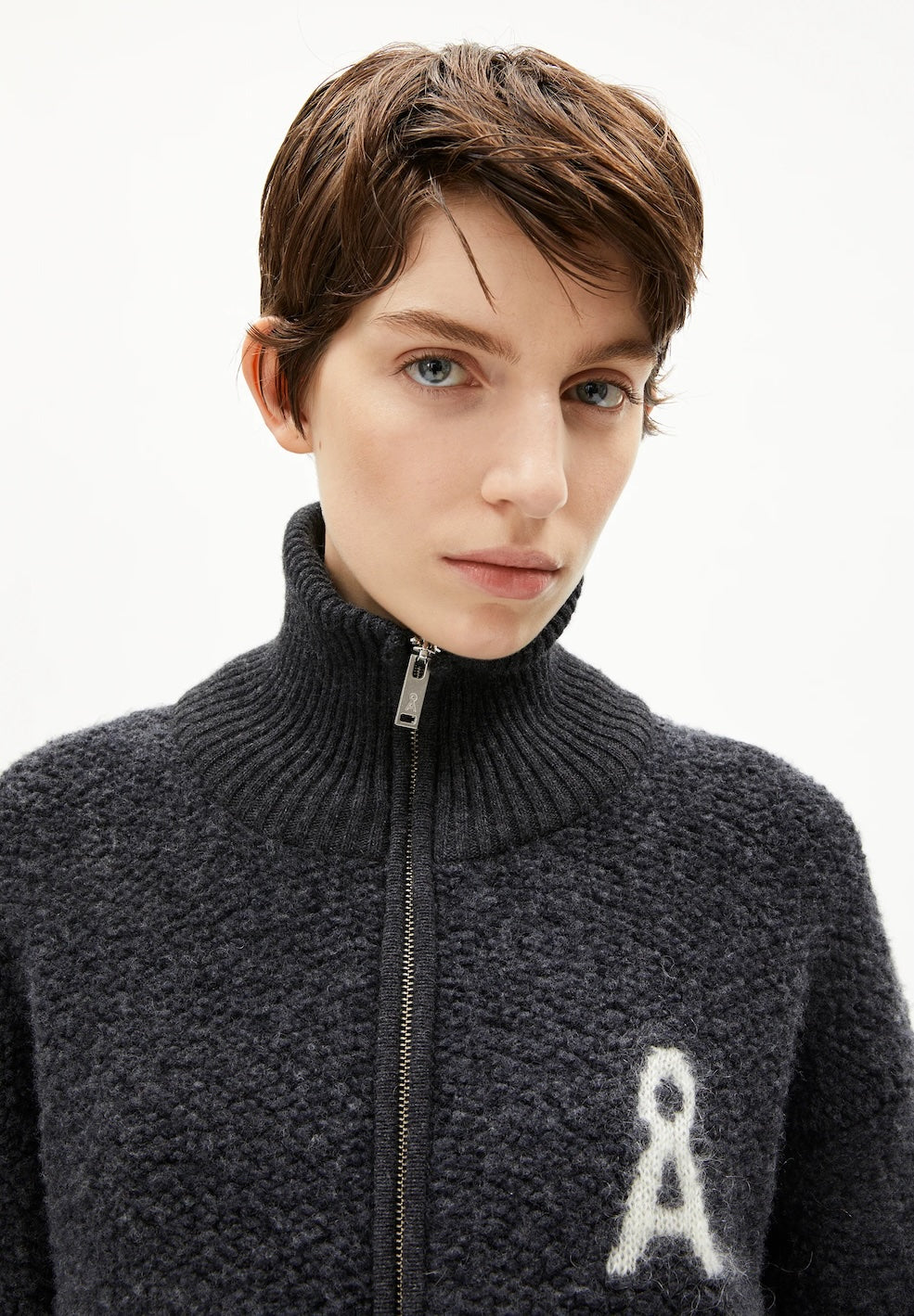 armedangels-gwenaa-pullover-grey-03