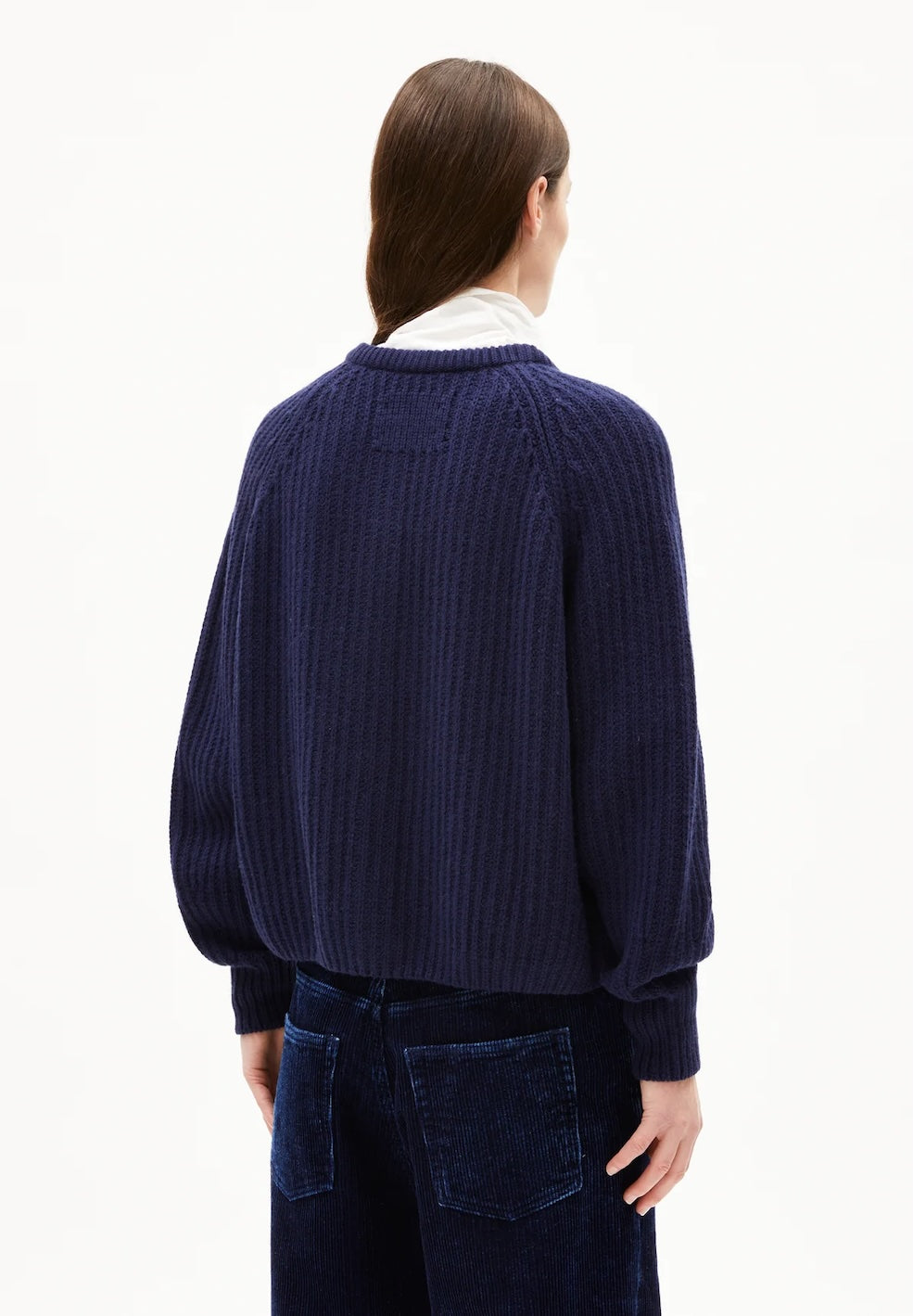 armedangels-strickjacke-selmaa-blau-03